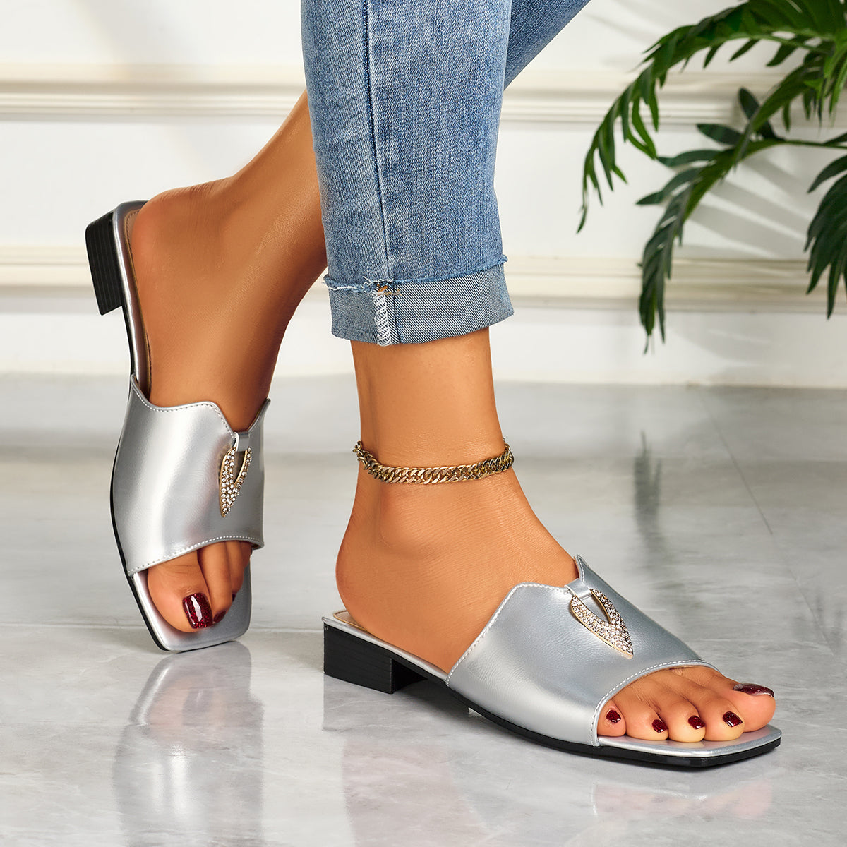 Women'S Elegant Open-Toe Flat Low-Heel Sandals, Fashionable Square Toe with Diamond Buckle, Slip-On Style, Suitable for Casual, Party, Banquet, And Outdoor Wear., Women Shoes