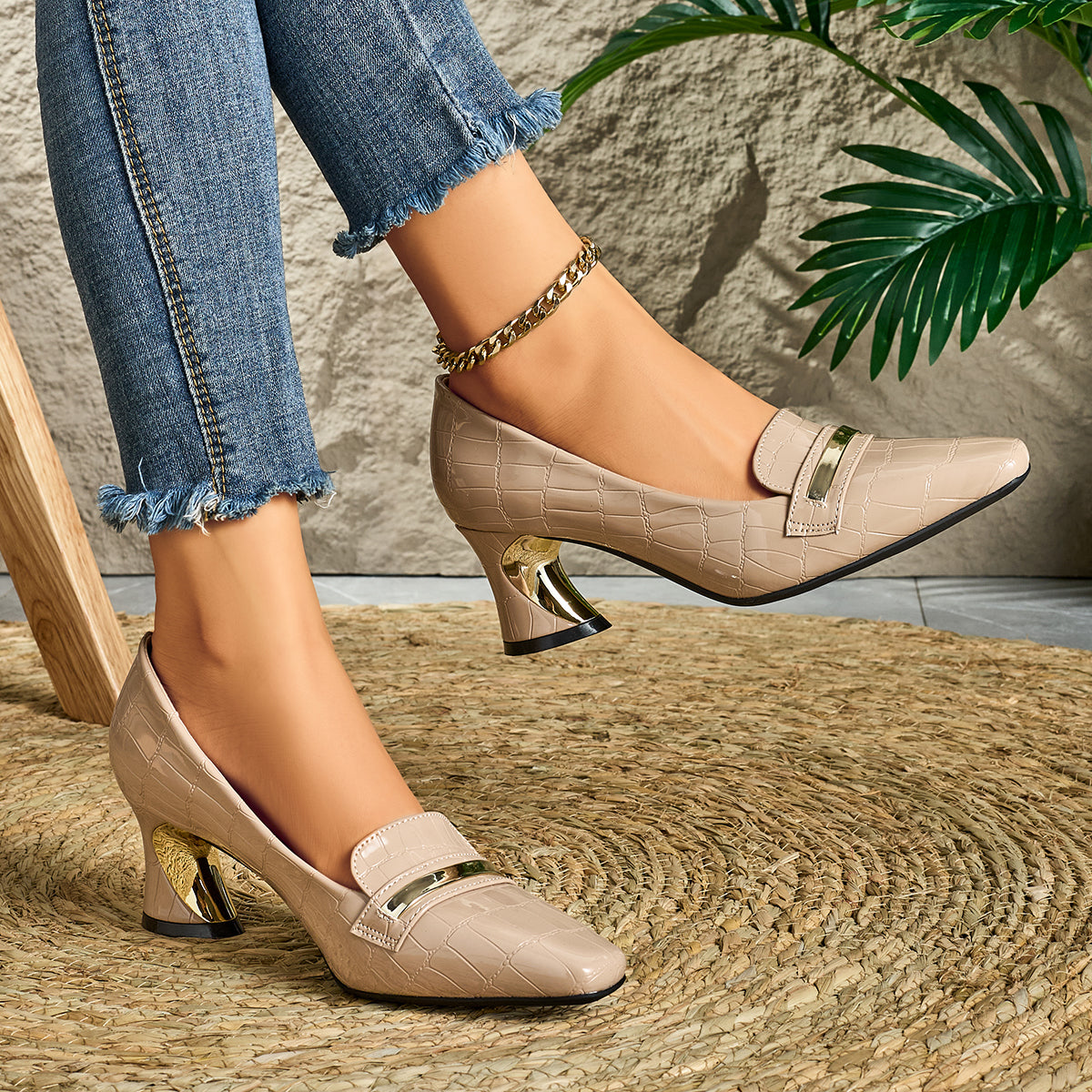 Elegant Ladies Casual Fashion Deep Mouth Square Head One-strap Embossed High Heels Comfortable Thick Heel Versatile Style Suitable for Party Banquet Wedding, Women Shoes
