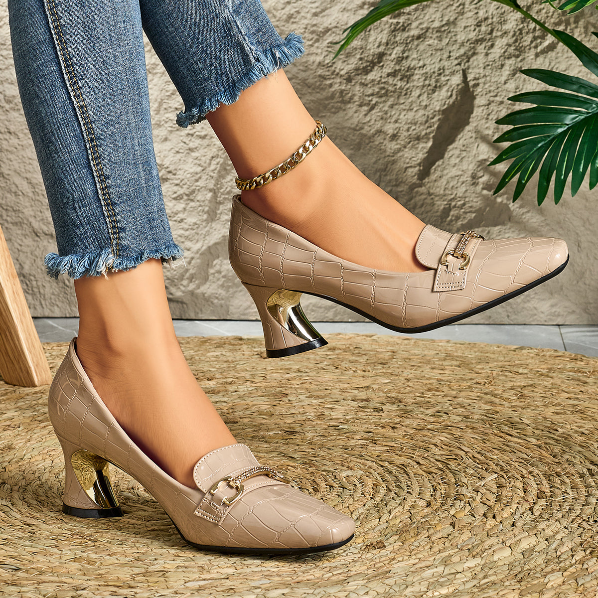 European and American Fashionable Autumn and Winter Patent Embossed Button Women's High Heels, Women Shoes