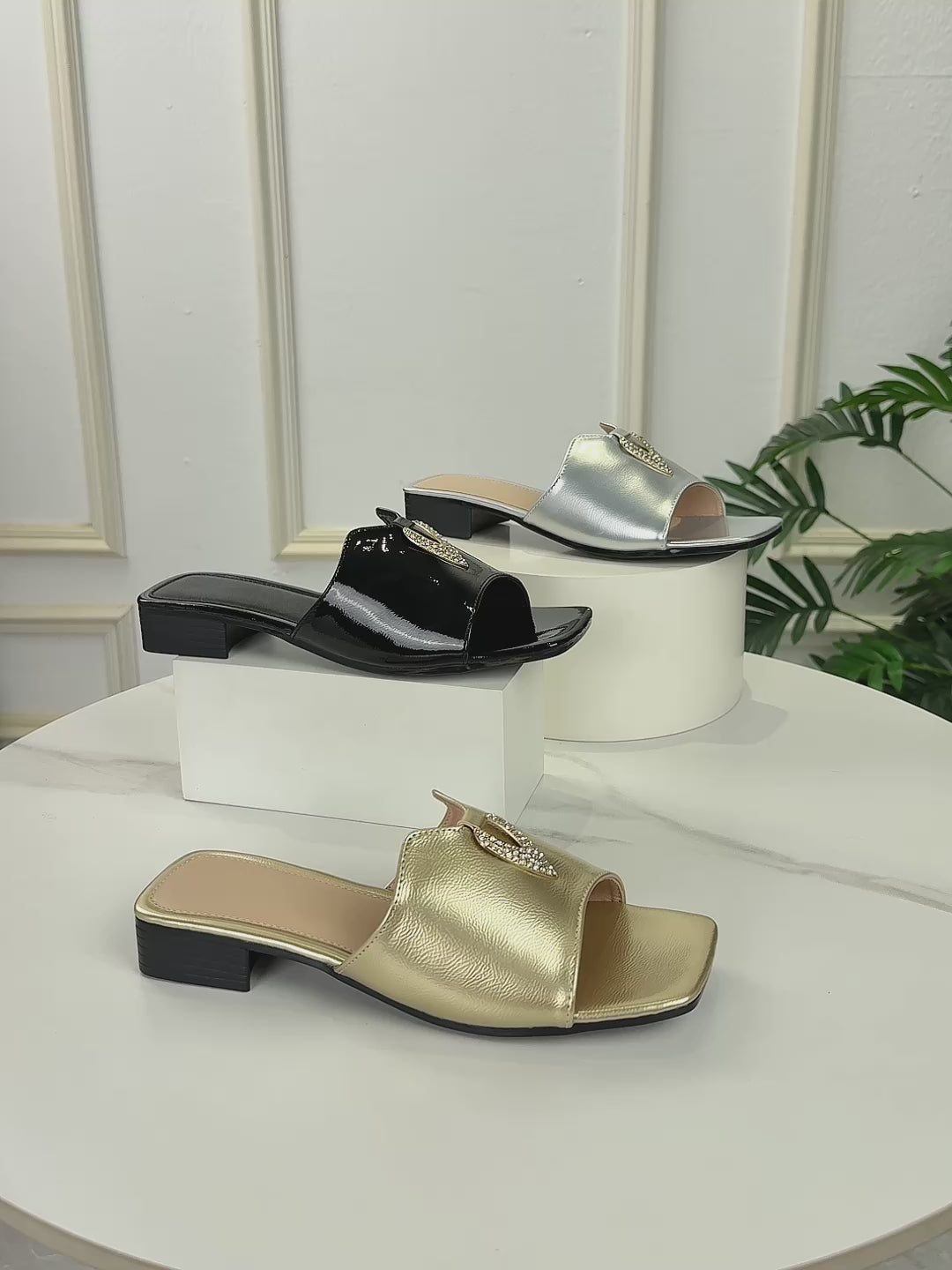 Women'S Elegant Open-Toe Flat Low-Heel Sandals, Fashionable Square Toe with Diamond Buckle, Slip-On Style, Suitable for Casual, Party, Banquet, And Outdoor Wear., Women Shoes